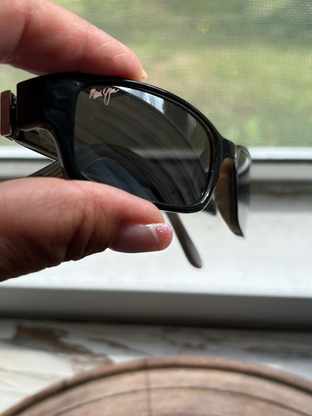 Maui Jim Sunglasses - Picture 2 of 7